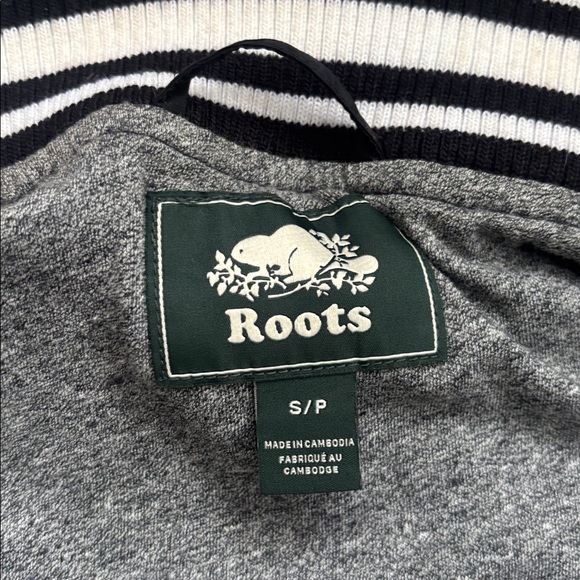 Roots | Black Varsity Jacket With White Striped Collar and Cuff Size Small - Picture 11 of 14